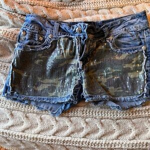 Miss Me Camo shorts